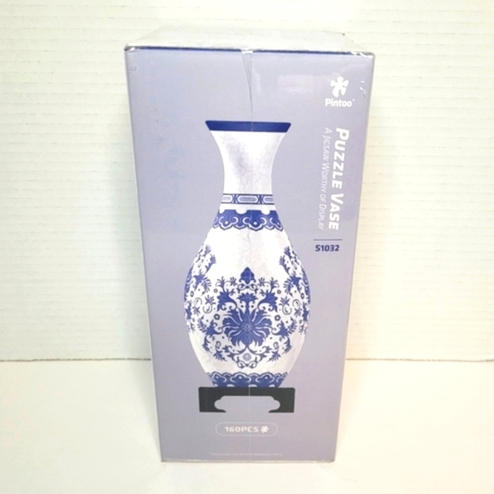 Pintoo Unique Puzzle Vase with Elegant Indigo Age Design NWT